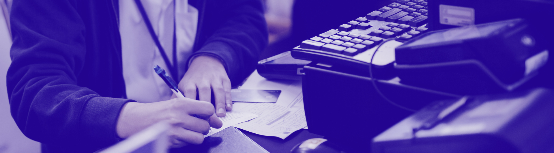 Registro de Funcionários e Fixação de Salário